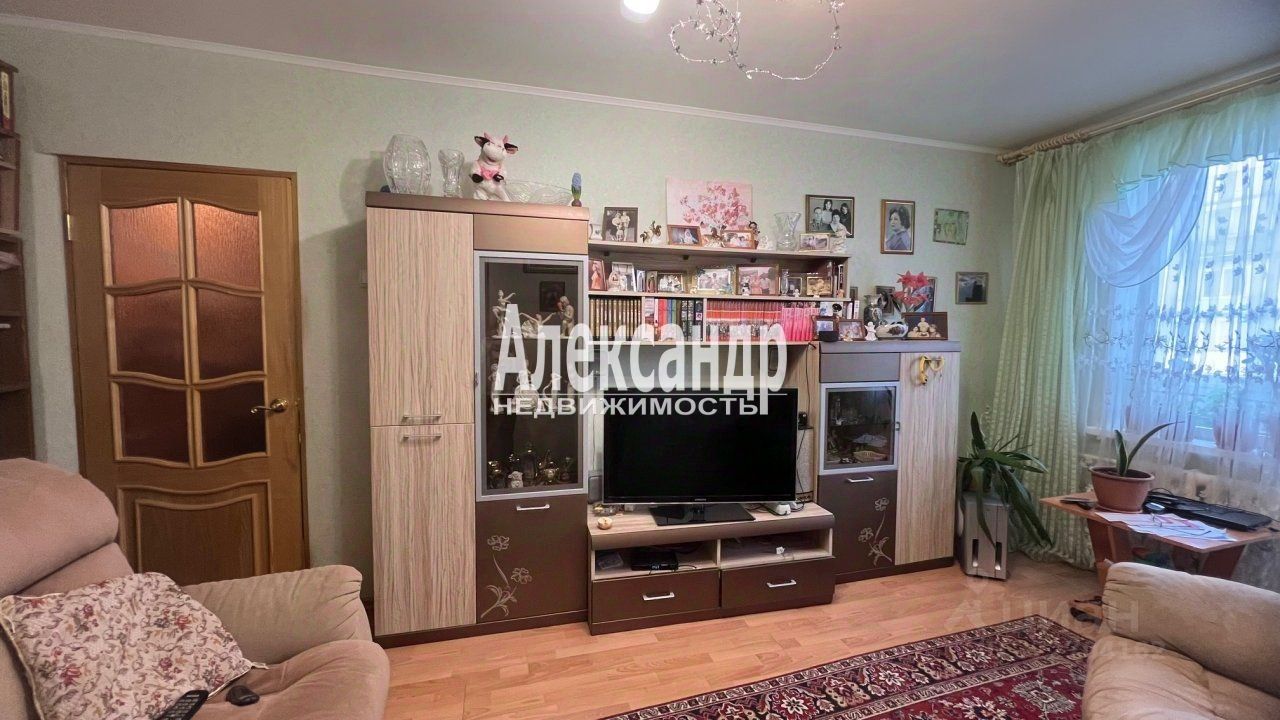 Продажа 2-комн квартиры на вторичном рынке Выборг, улица Имени А.К. Харитонова, 84