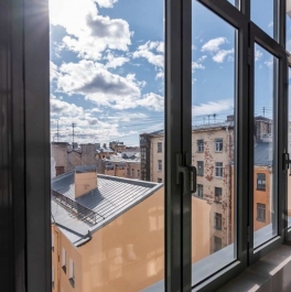 Продажа 2-комн квартиры на вторичном рынке 4-я Советская ул,  д. 9