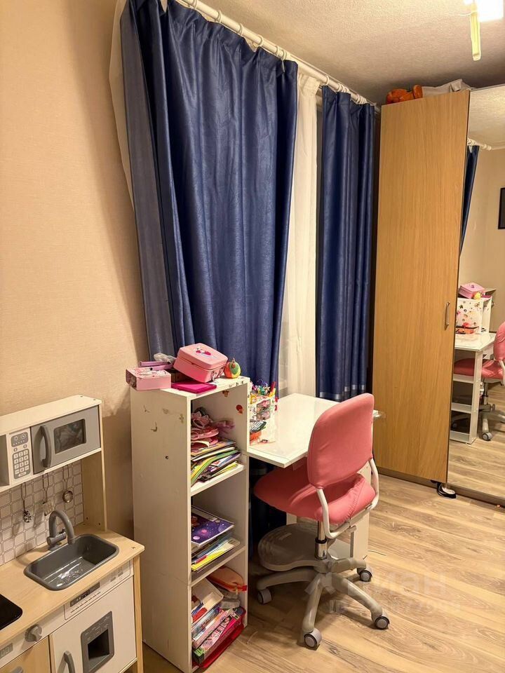 Продажа 3-комн квартиры на вторичном рынке Сосновый Бор, Ленинградская улица, 4