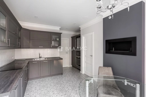 Продажа 3-комн квартиры на вторичном рынке 2-я Советская улица,  д. 4Б