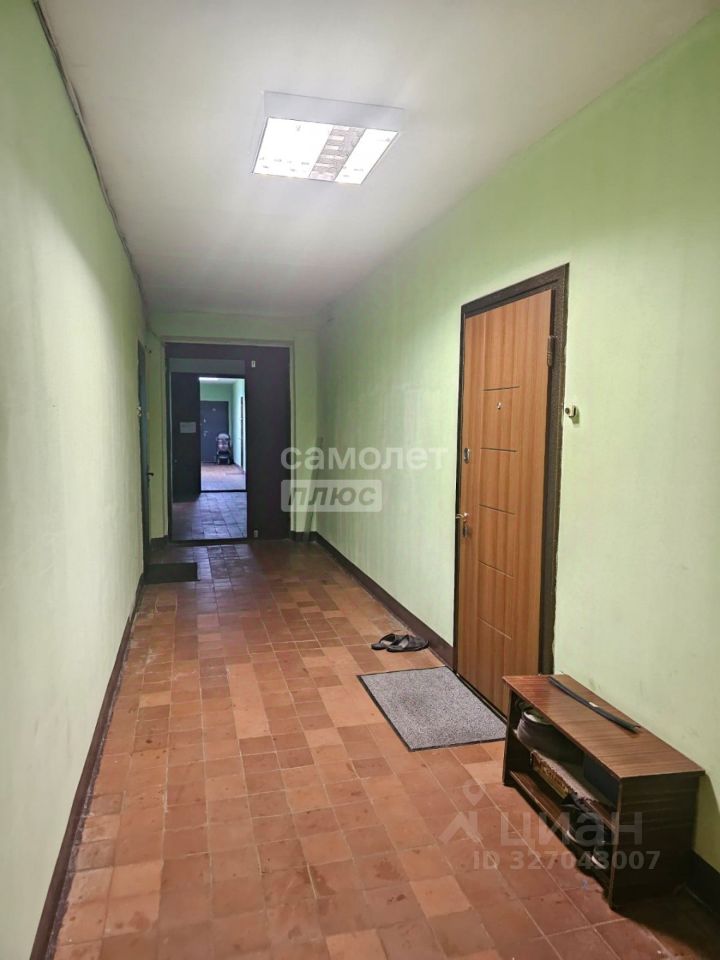 Продажа 2-комн квартиры на вторичном рынке пос. Назарьево, 18