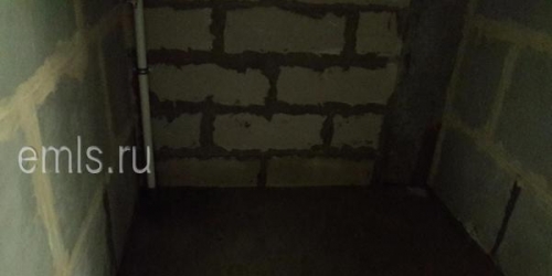 1-комн квартира п. Металлострой (Усть-Ижора), ул. Центральная,  д. 19