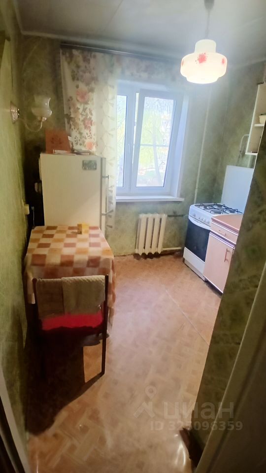 Продажа 1-комн квартиры на вторичном рынке Электросталь, улица Победы, 2к2