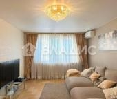 Продать Квартиры вторичка улица Маршала Захарова  6 к3 