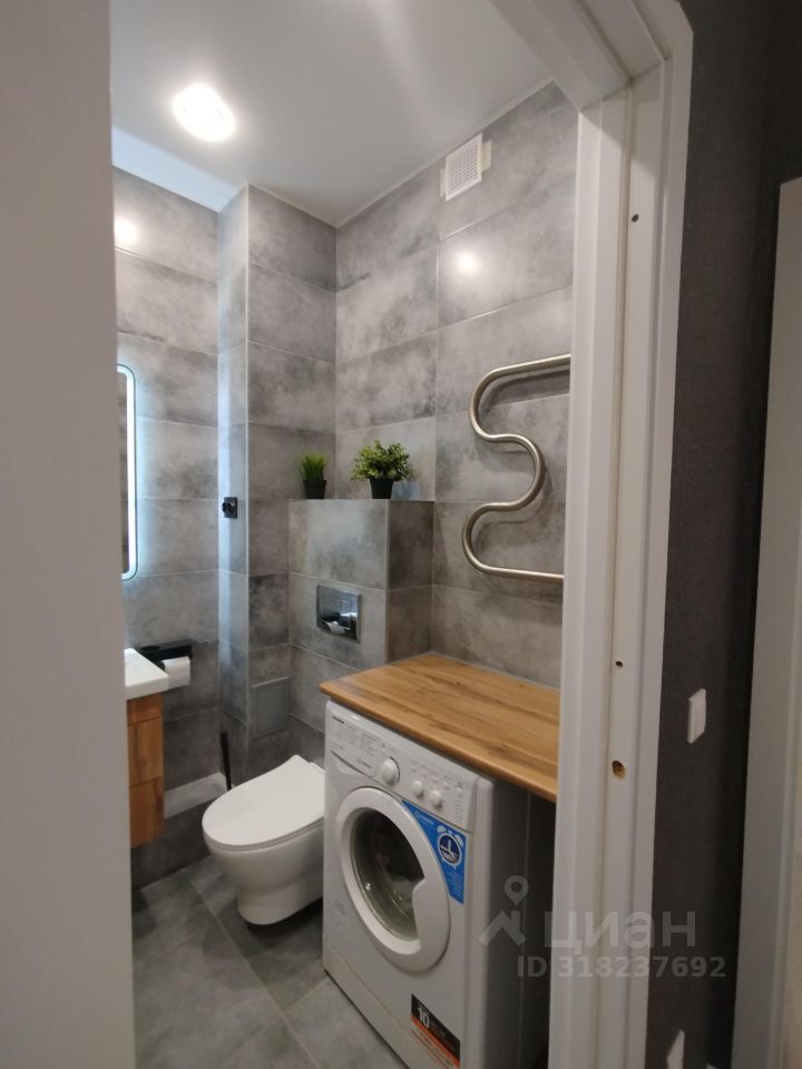 Продажа 1-комн квартиры на вторичном рынке пос. Шушары, Московское шоссе, 246