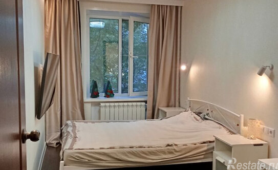 Продажа 3-комн квартиры на вторичном рынке ул Всеволода Вишневского,  д. 8