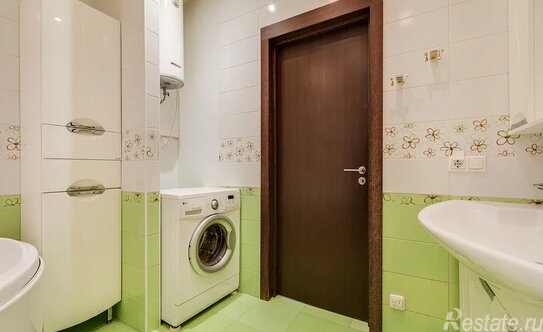 Продажа 3-комн квартиры на вторичном рынке Витебский пр-кт,  д. 51,  к. 1