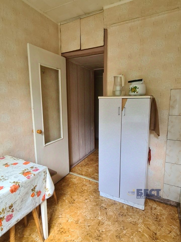 Продажа 4-комн квартиры на вторичном рынке Полярная улица, 52К3