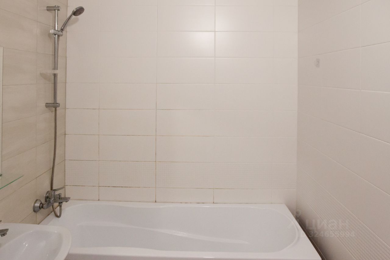 Продажа 1-комн квартиры на вторичном рынке проспект Буденного, 23к6