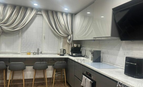 Продажа 1-комн квартиры на вторичном рынке улица Самуила Маршака,  д. 6