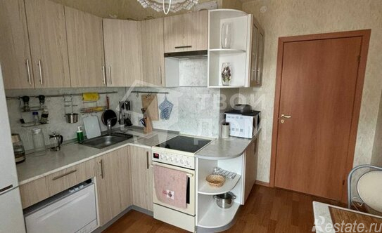 Продажа 1-комн квартиры на вторичном рынке улица Валерия Гаврилина,  д. 13 к1 с1