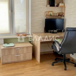 Продажа 2-комн квартиры на вторичном рынке улица Тёплый Стан,  д. 5 к3