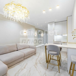 Продажа 3-комн квартиры на вторичном рынке проспект Лихачёва,  д. 10 к2