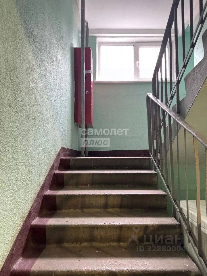 Продажа 3-комн квартиры на вторичном рынке Харьковская улица,  д. 1К3