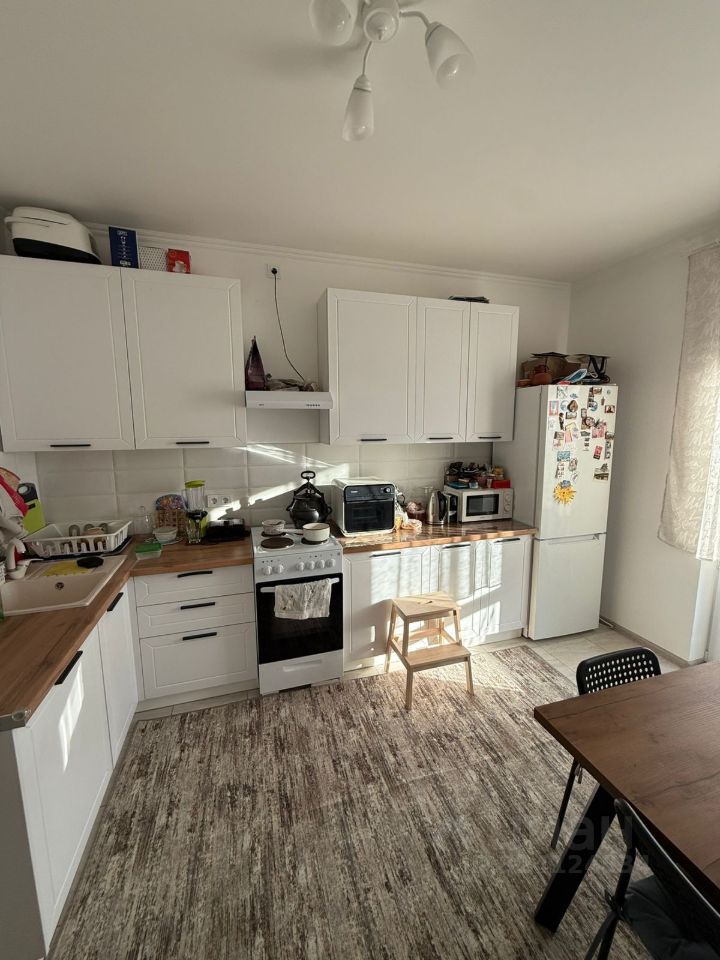 Продажа 2-комн квартиры на вторичном рынке Родниковая улица, 5А