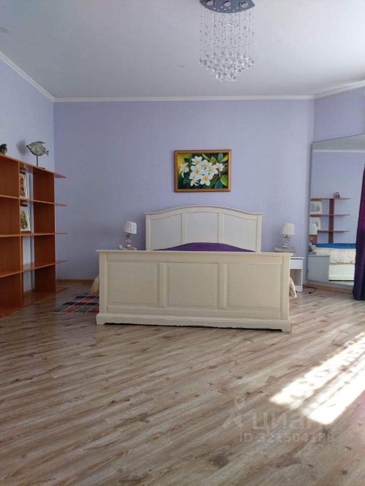 Аренда 2-комн квартиры на вторичном рынке Главная улица, 25