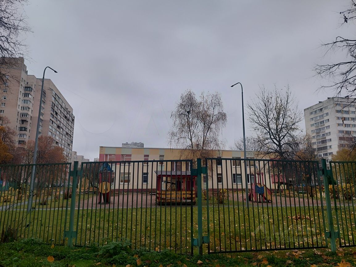 Продажа 3-комн квартиры на вторичном рынке Серебристый бульвар, 5К1