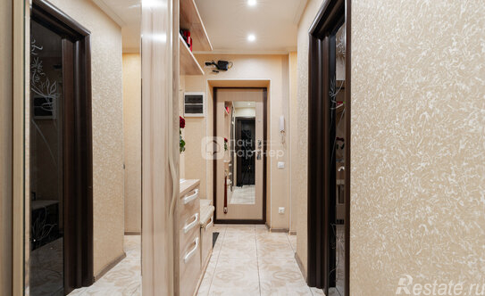 Продажа 3-комн квартиры на вторичном рынке ул Наличная,  д. 40,  к. 1