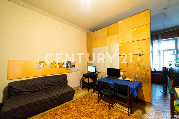 Продажа 3-комн квартиры на вторичном рынке Бармалеева ул,  д. 18