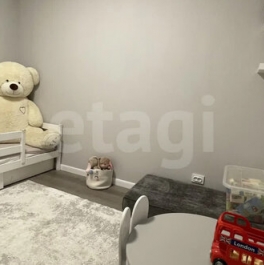 Продажа 2-комн квартиры на вторичном рынке улица Маршала Захарова,  д. 8 с1