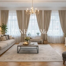 Продажа 3-комн квартиры на вторичном рынке ул Никольская,  д. 10/2,  к. 2Б