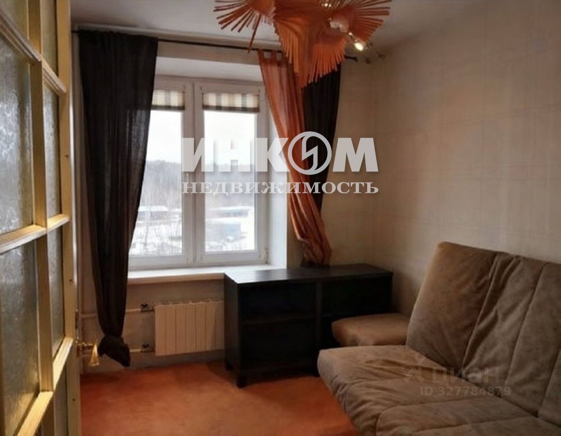 Продажа 2-комн квартиры на вторичном рынке улица Приорова, 2А