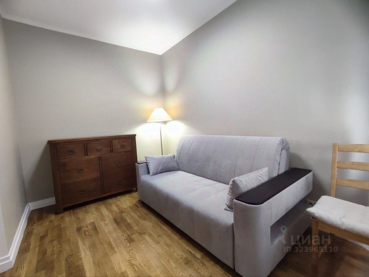 Продажа 2-комн квартиры на вторичном рынке переулок Плотников, 20/21