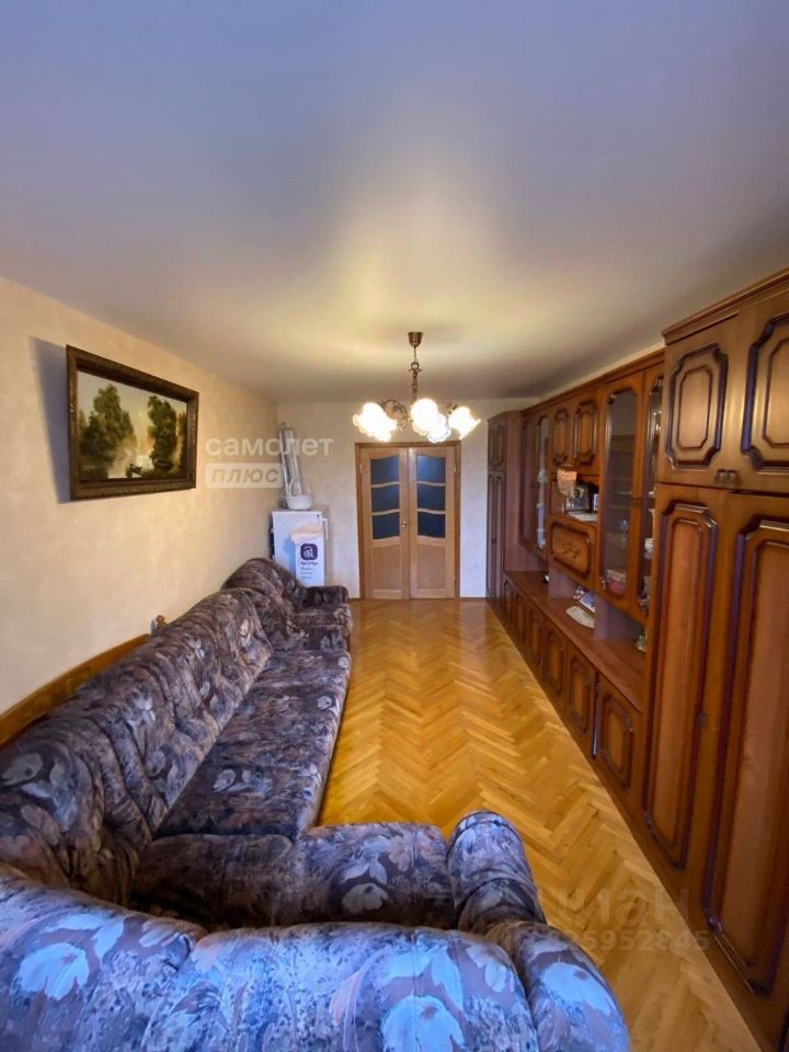 Продажа 3-комн квартиры на вторичном рынке Новокосинская улица, 17К3