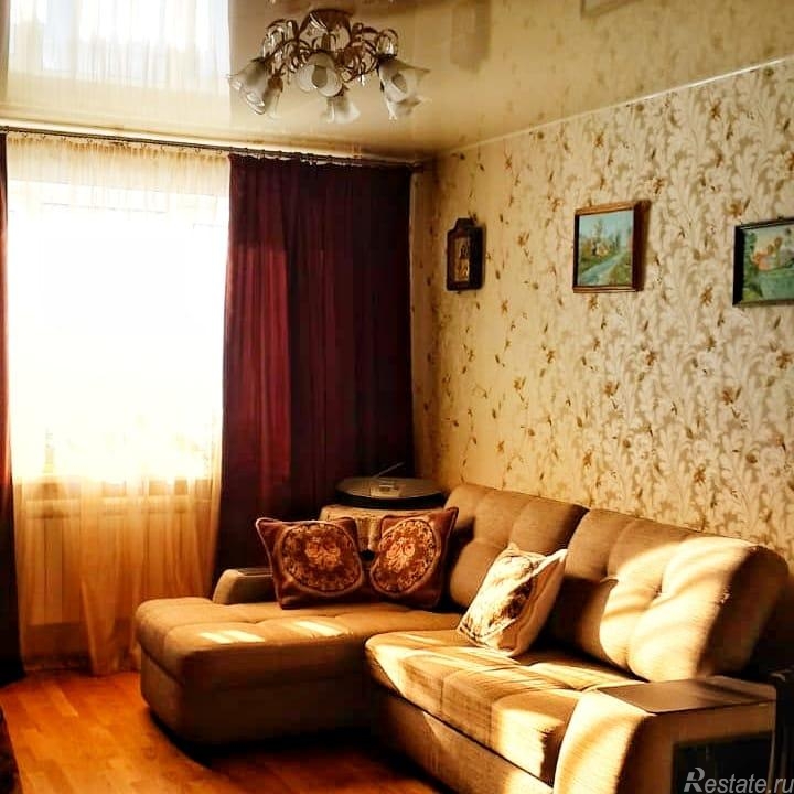 Продажа 2-комн квартиры на вторичном рынке Коммунар г, Пионерская ул ,  д. 19