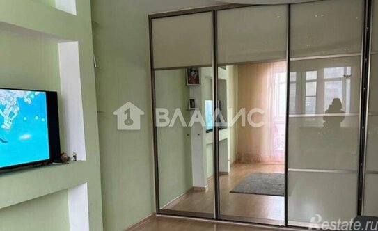 Продажа 2-комн квартиры на вторичном рынке Баковка, бульвар Маршала Крылова,  д. 4