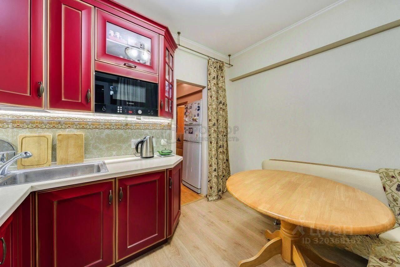 Продажа 3-комн квартиры на вторичном рынке улица Коцюбинского, 9К2