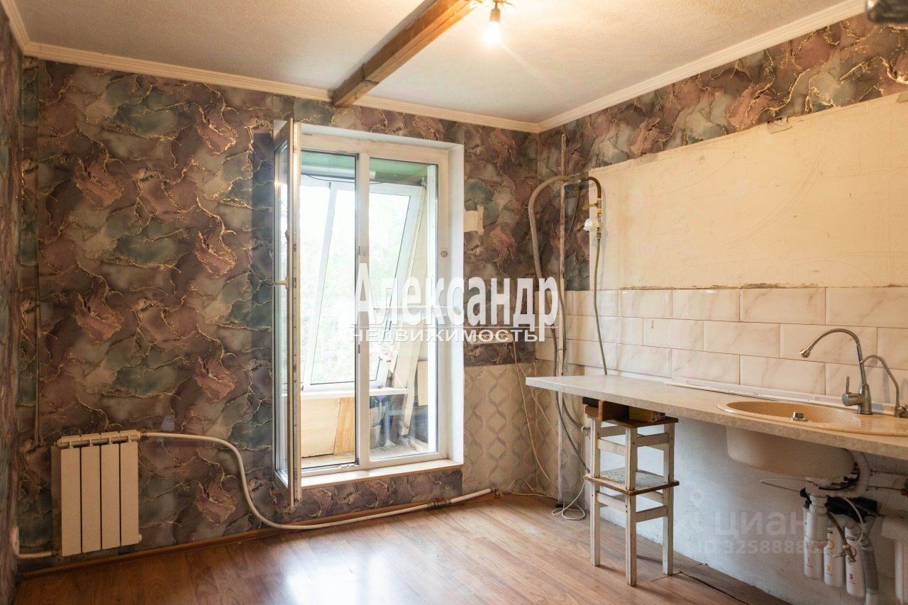 Продажа 2-комн квартиры на вторичном рынке Сертолово, Школьная улица, 2к2