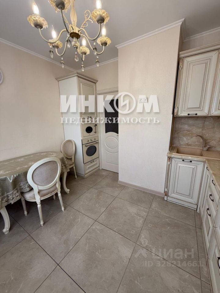 Продажа 3-комн квартиры на вторичном рынке Веневская улица, 5