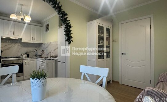 Продажа 3-комн квартиры на вторичном рынке ул Грибоедова,  д. 11