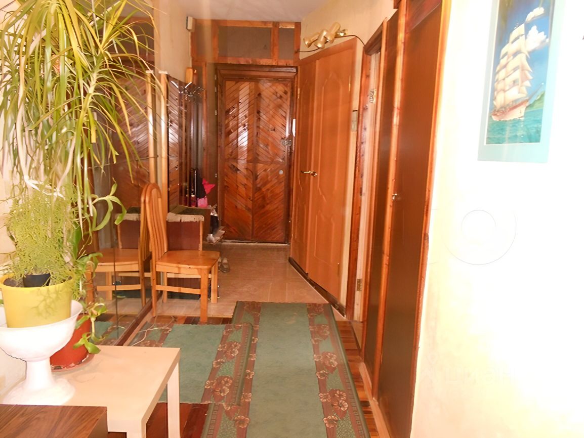 Продажа 3-комн квартиры на вторичном рынке Будапештская улица, 14К1