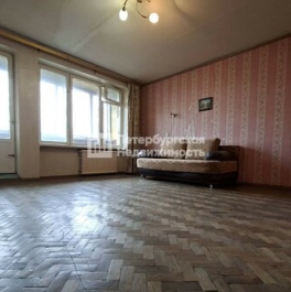 Продажа 2-комн квартиры на вторичном рынке Будапештская ул,  д. 8,  к. 1