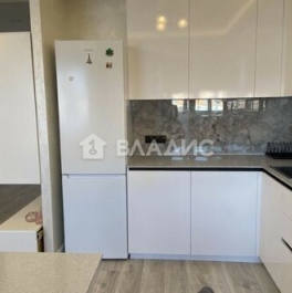 Продажа 2-комн квартиры на вторичном рынке Ракитки ш,  д. 1 к4