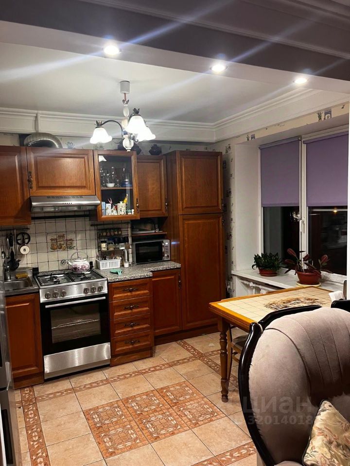 Продажа 3-комн квартиры на вторичном рынке Кондратьевский проспект, 89