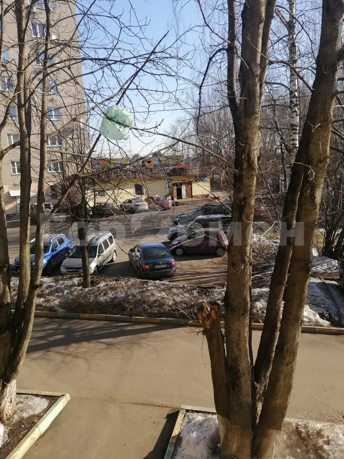 Продажа 3-комн квартиры на вторичном рынке Дедовск, улица Космонавта Комарова, 12