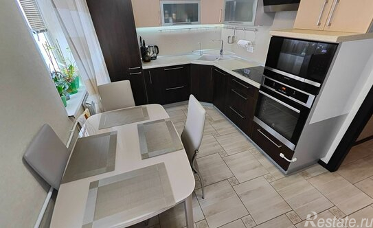 Продажа 1-комн квартиры на вторичном рынке Колпино г, Анисимова ул,  д. 10