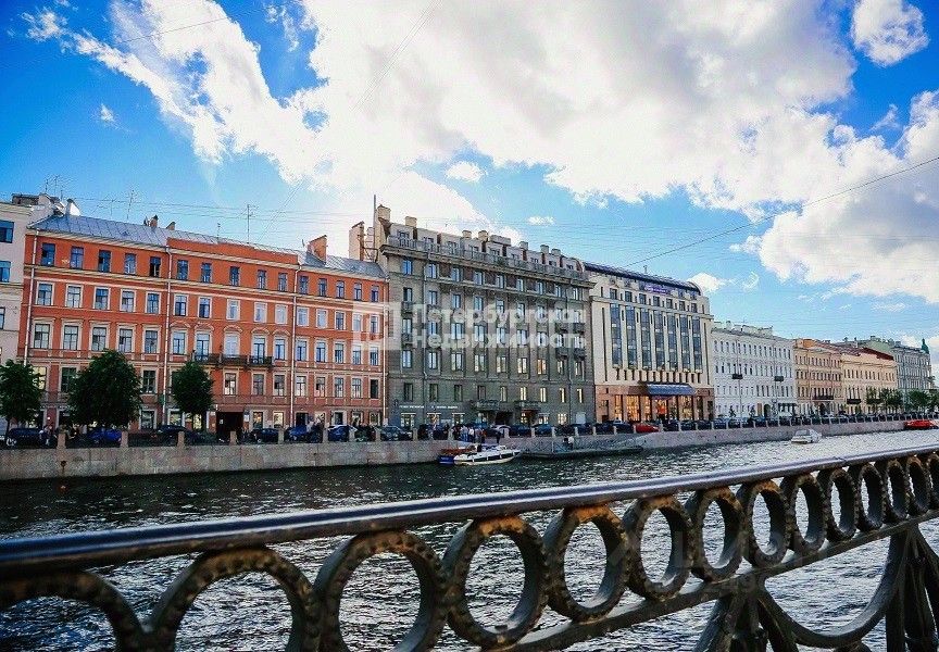 Продажа 2-комн квартиры на вторичном рынке набережная Реки Фонтанки, 15
