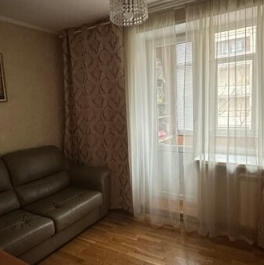 Продажа 2-комн квартиры на вторичном рынке ул Вишнёвая,  д. 10