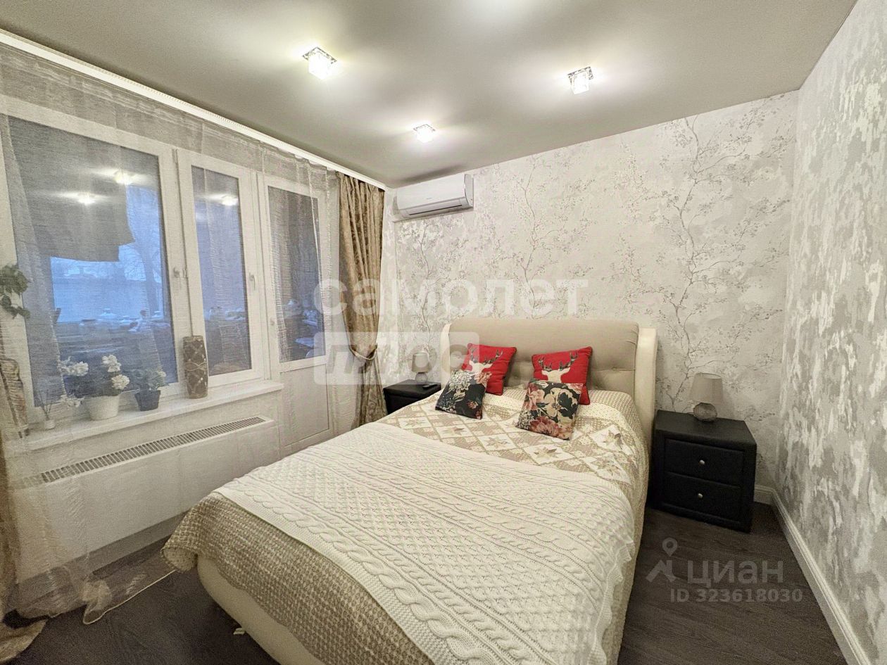 Продажа 3-комн квартиры на вторичном рынке д. Федурново, улица Авиарембаза, 8