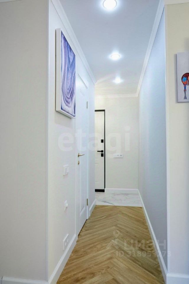 Продажа 2-комн квартиры на вторичном рынке улица Гарибальди, 8К4