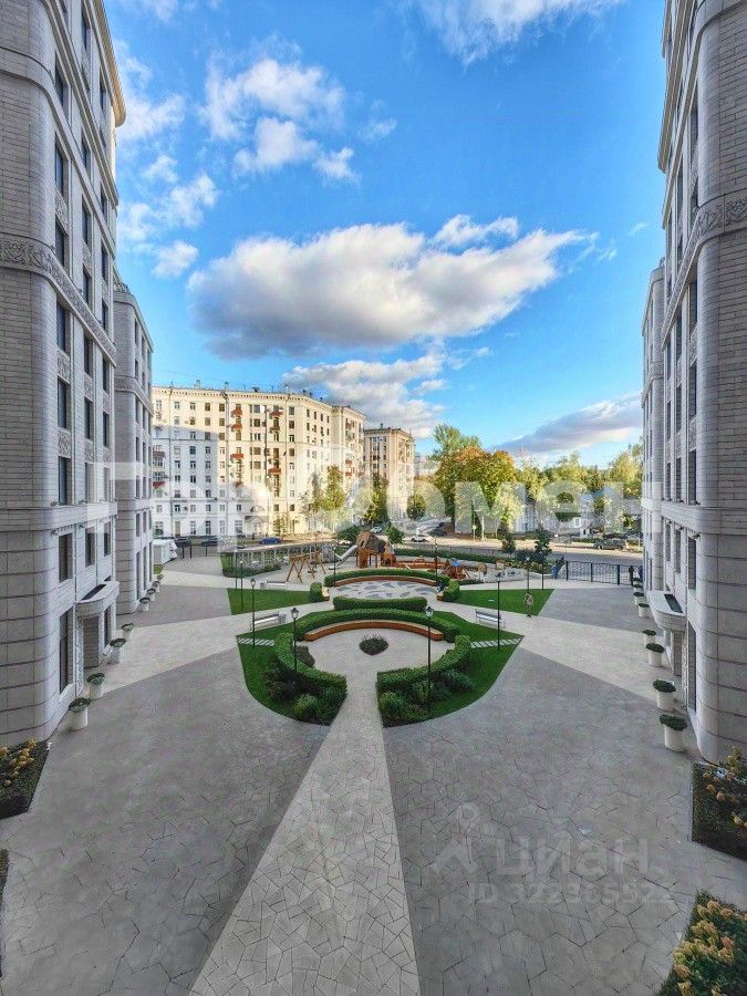 Продажа 3-комн квартиры на вторичном рынке улица Врубеля, 4к1