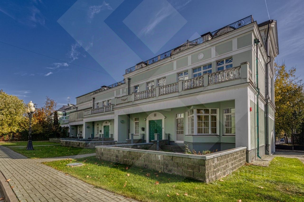 Продажа 6-комн квартиры на вторичном рынке Береговая улица, 8
