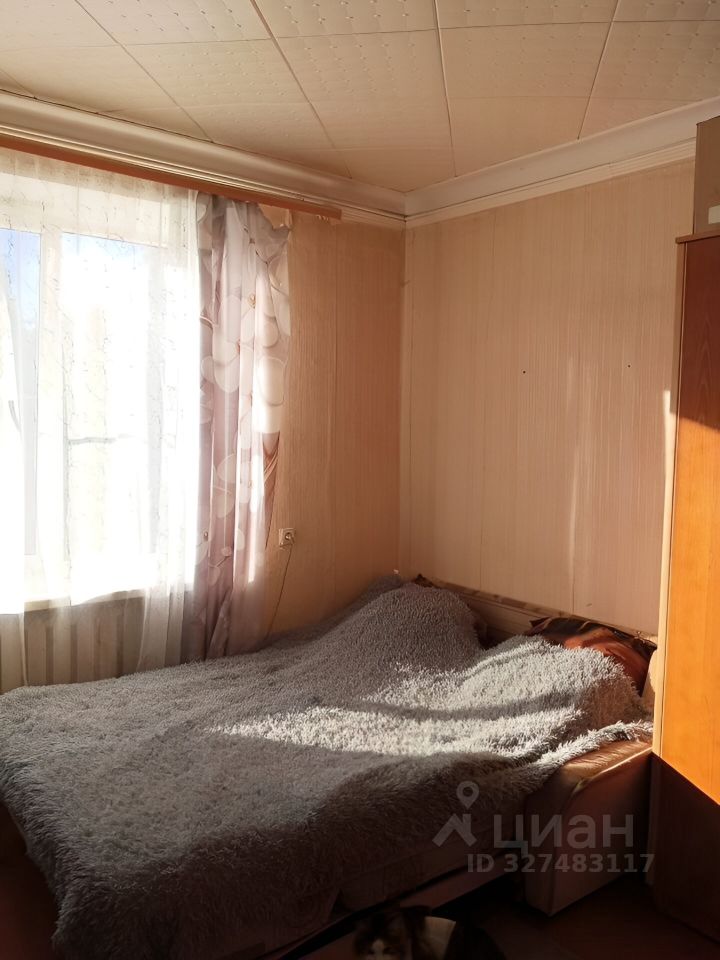 Продажа 2-комн квартиры на вторичном рынке Луга, Киевская улица, 74