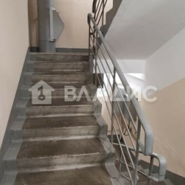 Продажа 2-комн квартиры на вторичном рынке Ореховый б-р,  д. 23,  к. 1