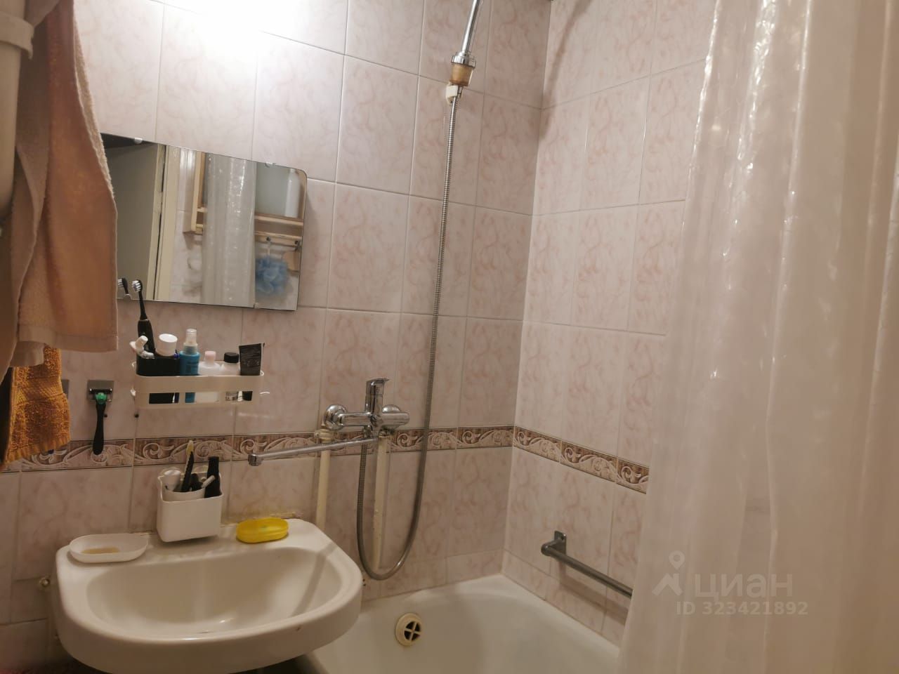 Продажа 2-комн квартиры на вторичном рынке улица Красного Маяка, 4К2