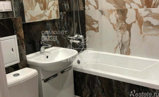 Продажа 1-комн квартиры на вторичном рынке Измайловский бульвар,  д. 66